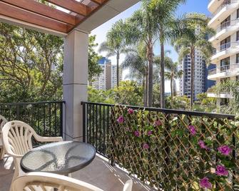 The Aubrey Boutique Apartments - Coolangatta - Balcony