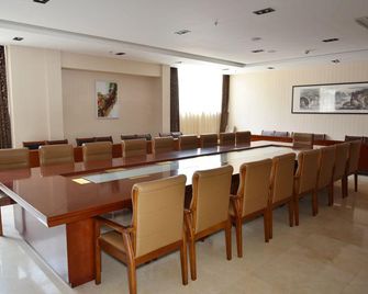 Dingrong Inernatlonal Hotel - Ordos City - Sala de reuniões