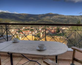 Finday Eco Boutique Hotel - Kalavryta - Balcony