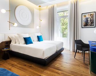 One Shot Fortuny - מדריד - חדר שינה