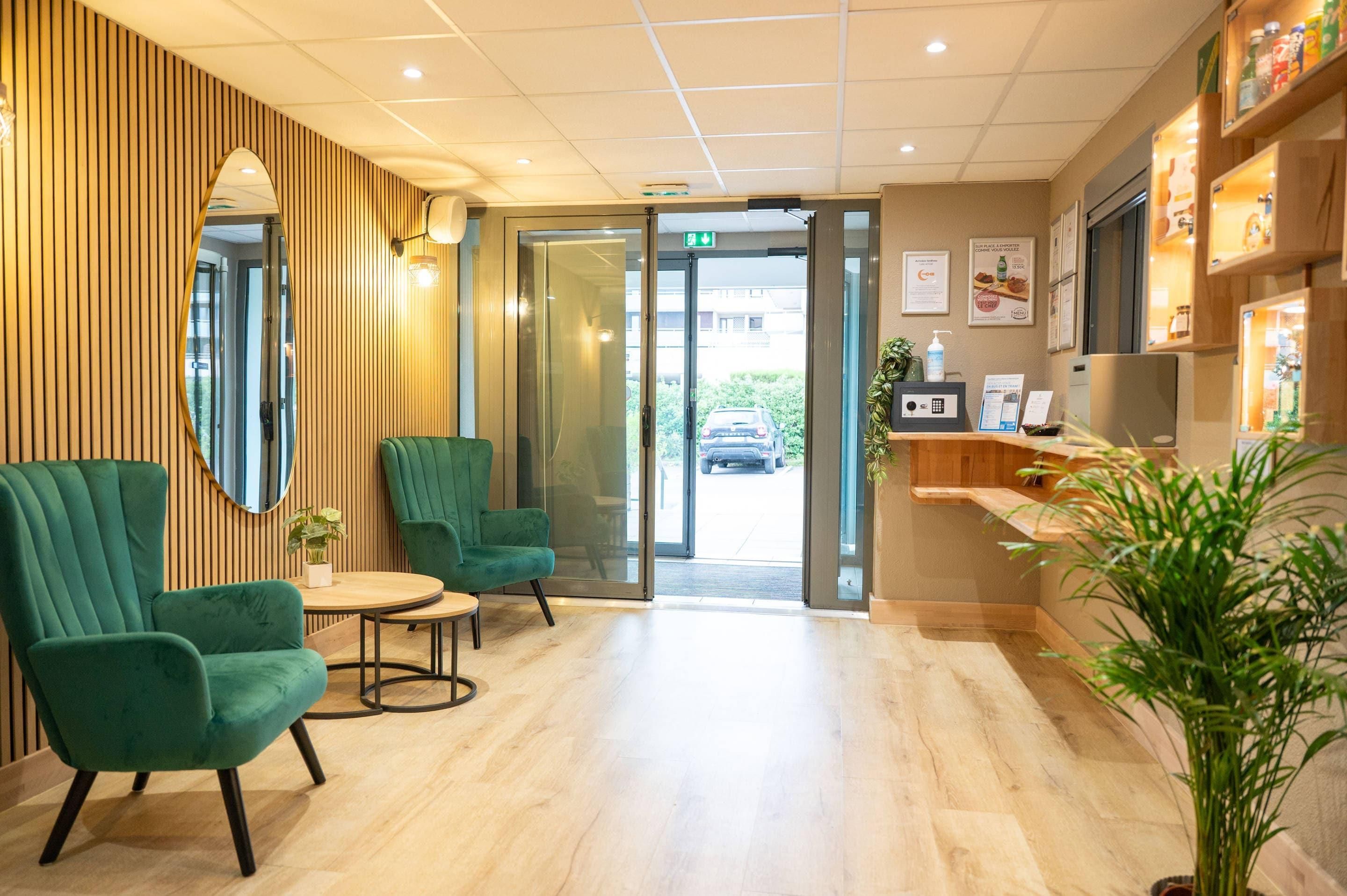 Comfort Aparthotel Besançon Hauts du Chazal - בזאנסו - לובי