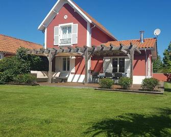 House With Terrace, Outdoor Kitchen And Lovely Garden To Enjoy The Sun - Lège-Cap-Ferret - Bâtiment