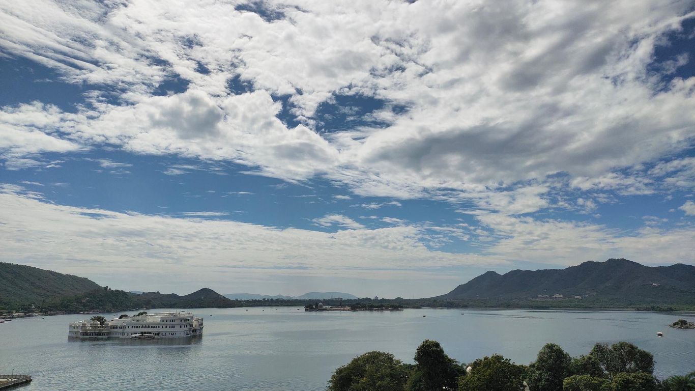 Hotel Lake Star Bistro