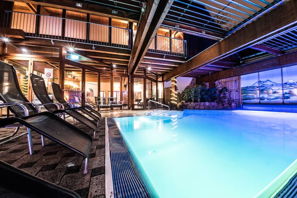 Mauritius Hotel & Therme - קלן - בריכה