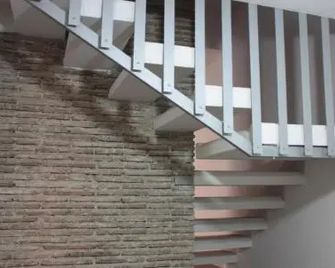 Affittacamere Arco Polinori - Foligno - Escaleras