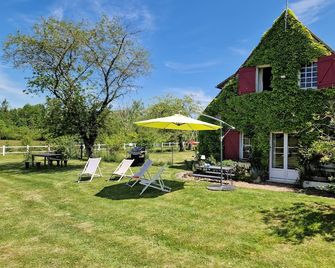 Charming family cottage, 7 rooms (up to 14 Persons), near the Loire castles. - Cour-Cheverny - Патіо