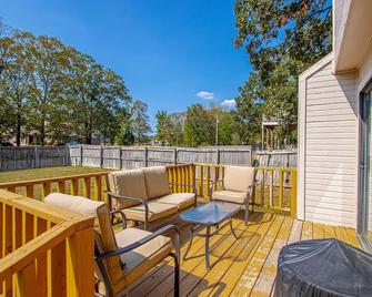 Double Diamond Rentals Â¿ Perfect Family Home - Sherwood - Balcony