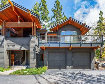 Crystal Bay Serenity — Walk to 2 Tahoe Beaches, Ski Diamond Peak & NorthStar - Crystal Bay - Building