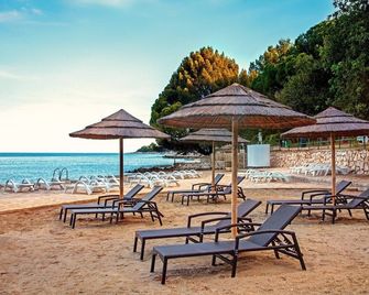 Eva - Storia Parentina - Poreč - Patio