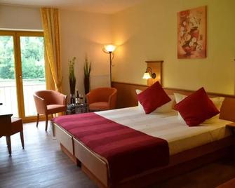 Jagdhof Klein Heilig Kreuz - Bad Salzschlirf - Bedroom