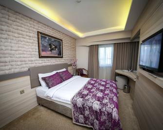 Asya Hotel - Balikesir - Bedroom