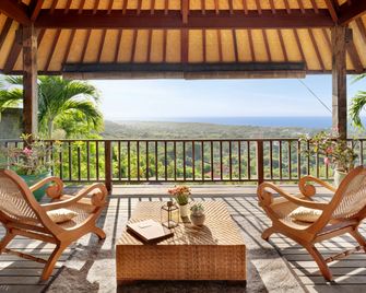 Hidden Hills Villas - Small Luxury Hotels of The World - South Kuta - מרפסת