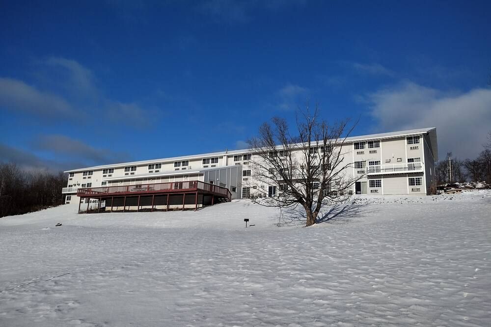 Baymont by Wyndham Duluth/Spirit Mountain - דולות' - בניין