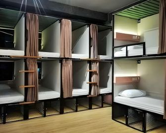 Pinx's Hostel - Jakarta - Bedroom