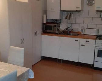 Anvar - Düsseldorf - Kitchen