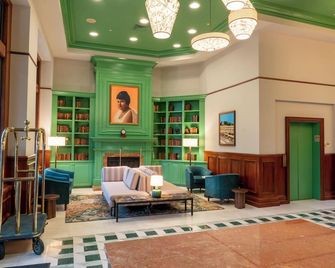 The Carlton Hotel, Atascadero, a Tribute Portfolio Hotel - Atascadero - Lounge