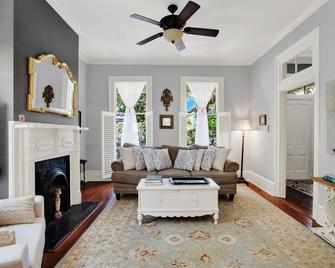 The Parsonage at Forsyth - Savannah - Living room