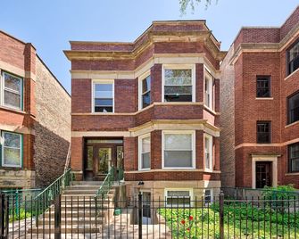 Centrally Located Swedish Design Andersonville 2bd by AllSet Turnover - Chicago - Bâtiment
