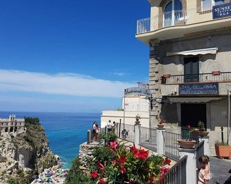 Sunset Tropea - Tropea - Buiten zicht
