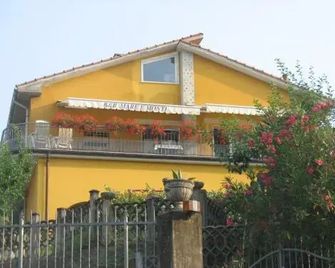 B&B Mare e Monti - La Spezia - Bina