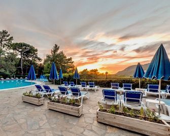 Montana Pine Resort - Fethiye - Piscine