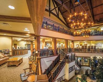 Beautiful Resort in Glacier Canyon 1BD Deluxe near Circus World - Baraboo - Lobby