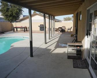 Chic 1 bedroom quiet and private side apt No shared area - Las Vegas - Pool
