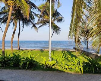 Mamalla Beach Resort - Mamallapuram - Strand