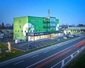 eee Hotel Marchtrenk - Wels - Edificio