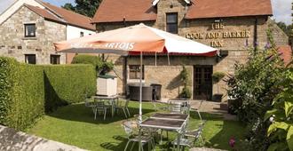 The Cook and Barker Inn - Alnwick - Patio