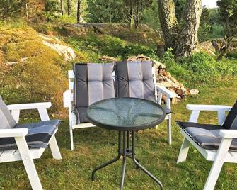 4 Person Holiday Home in Dingle - Dingle - Patio