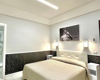 Hotel Garda - Rome - Bedroom