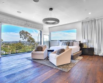 Luxury Resort Style Hollywood Hills Villa - Los Ángeles - Sala de estar