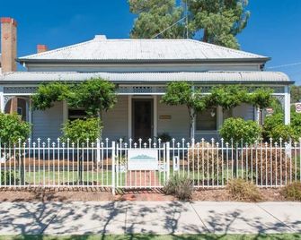 5 Connelly - Echuca Holiday Homes - Echuca