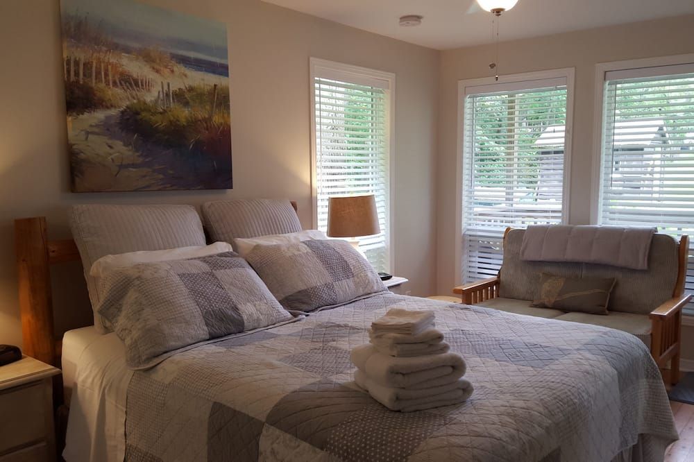 Ogopogo Resort - האליברטון - חדר שינה