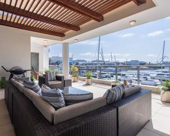 Mountain Marina Luxury Apartments - Cape Town - Balcony