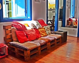 Brasileranza Hostel - Niterói - Sala de estar
