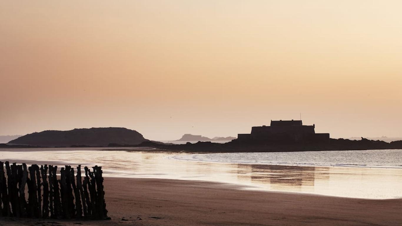 Escale Oceania Saint Malo