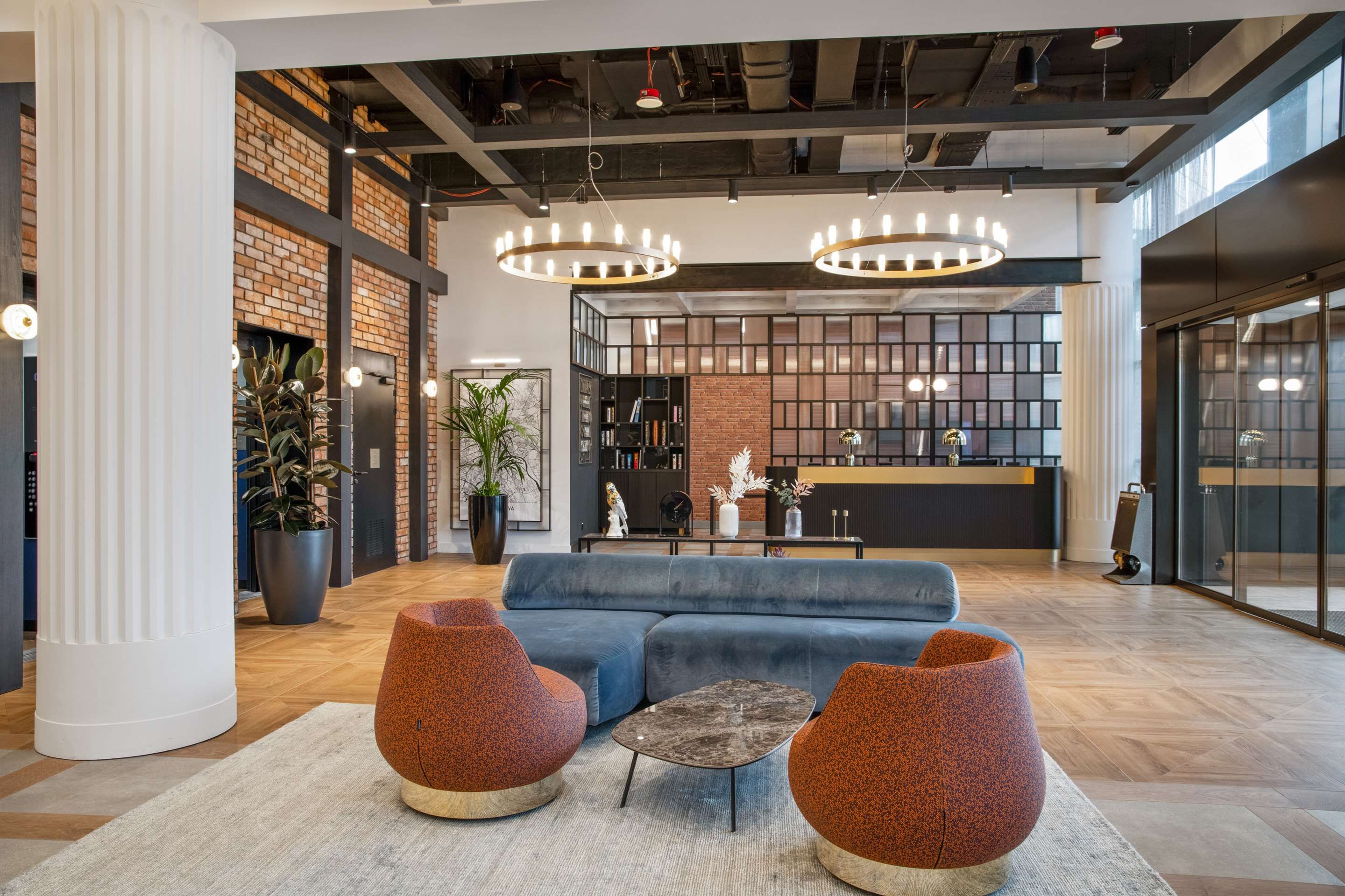 Lobby view of Golden Tulip Warszawa Centrum