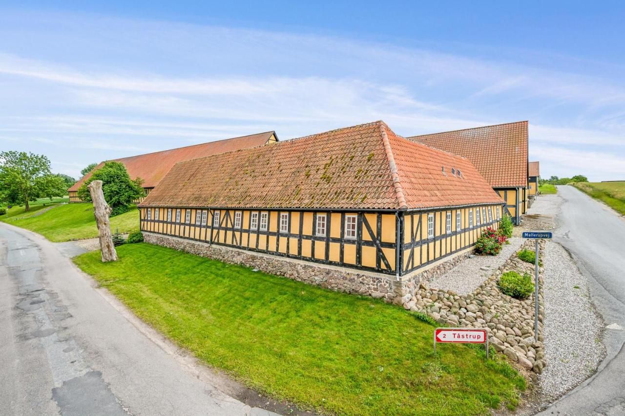 Historic Retreat At Møllerup Estate Charm, Tranquility And Authentic Character – Rønde