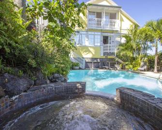 Hotel Villa Morgane - Saint-Pierre - Pool