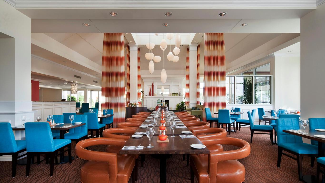 Hilton Garden Inn Montreal Airport