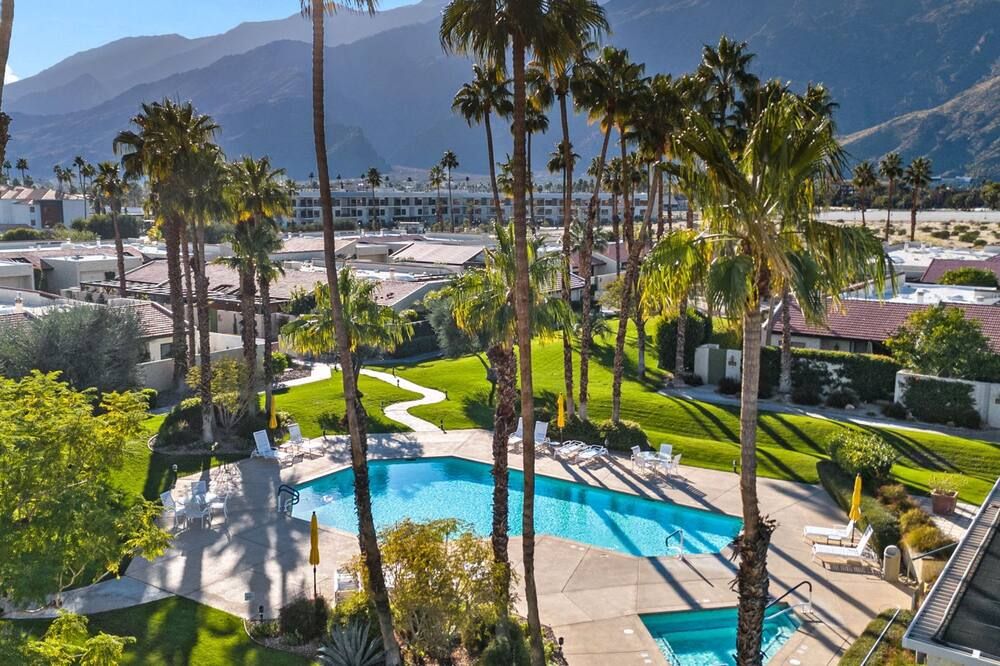 Mountain View Villa in Palm Springs - פאלם ספירנגס - בריכה