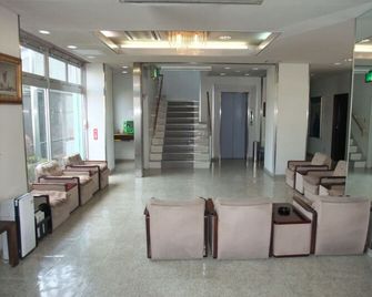 Hotel New Takahashi Kouyadai - Tsukuba - Lobby