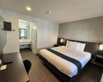 Motel 6-Bellflower, Ca - Los Angeles - Bellflower - Bedroom