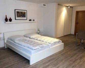 Ferienwohnung Riesterer - Freiburg im Breisgau - Bedroom