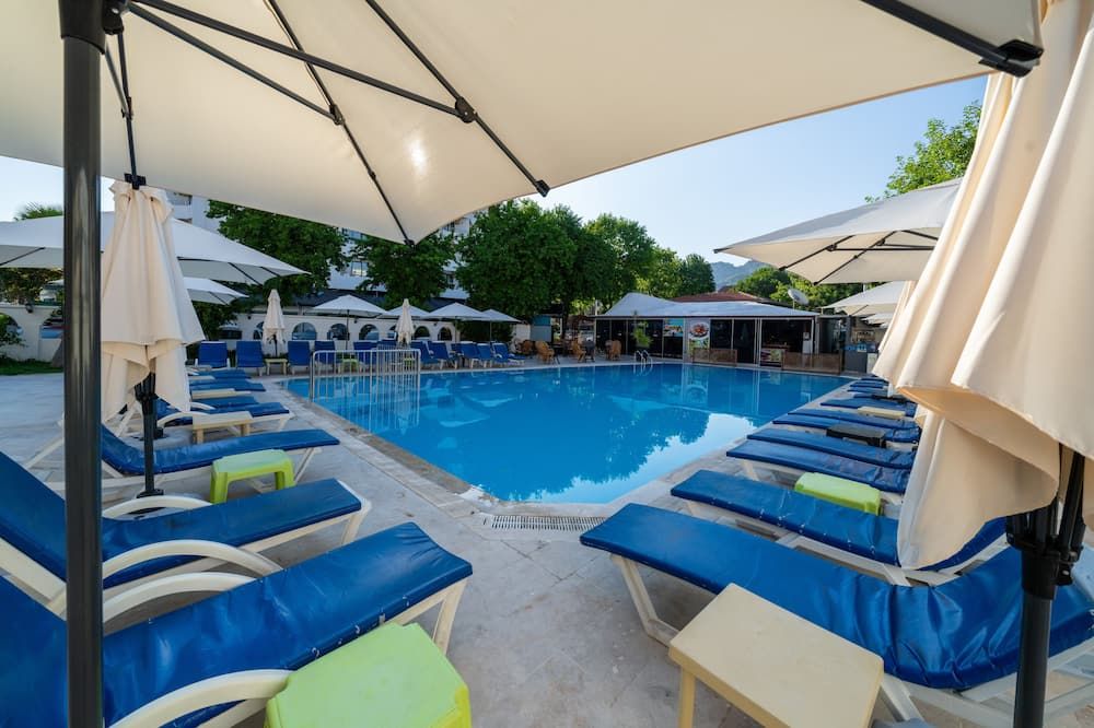 Private Hotel - İçmeler