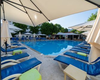 Private Hotel - Icmeler