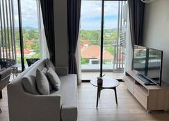 Mountain view apartment at Diamond resort by Lofty - Phuket - Sala de estar