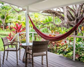 Aves - Bali Deluxe King Garden View - Montezuma - Patio